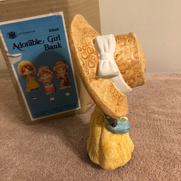 Vintage 1974 Chadwick Miller Adorable Girl Bank Yellow 8” Tall Made in Japan - Picture 2 of 8